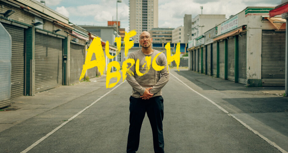 Vom Ex-Gangster zum Coach: Maximillian Pollux unterstützt junge Menschen beim Aufbruch in ein neues Leben